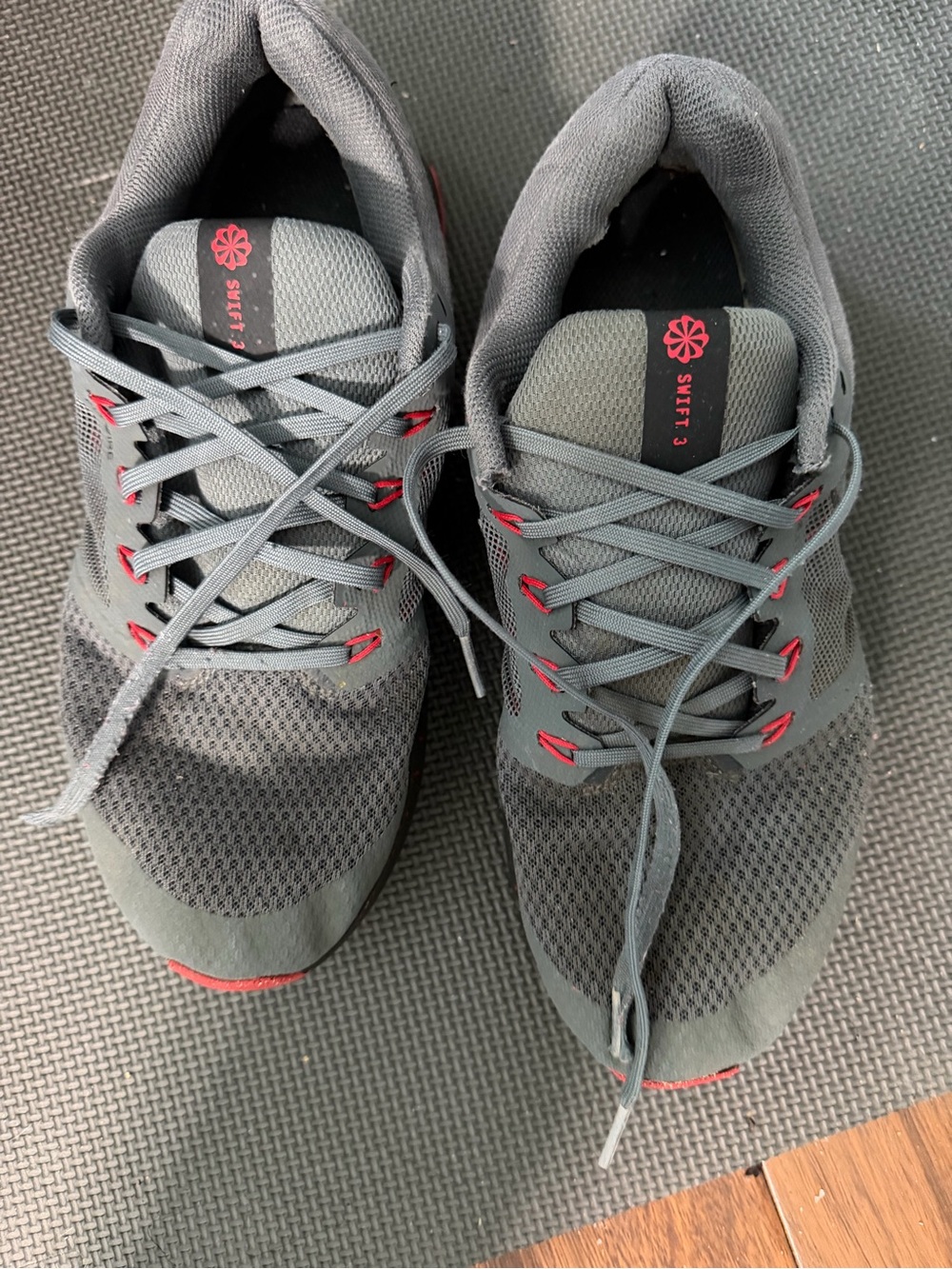 Nike Men’s Gray and Red Athletic Running Shoes - Picture 1 of 3